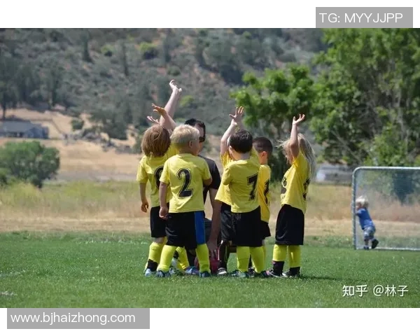 寓教于乐的足球明星带给孩子们的成长与快乐之路 寓教于乐的足球明星带给孩子们的成长与快乐之路